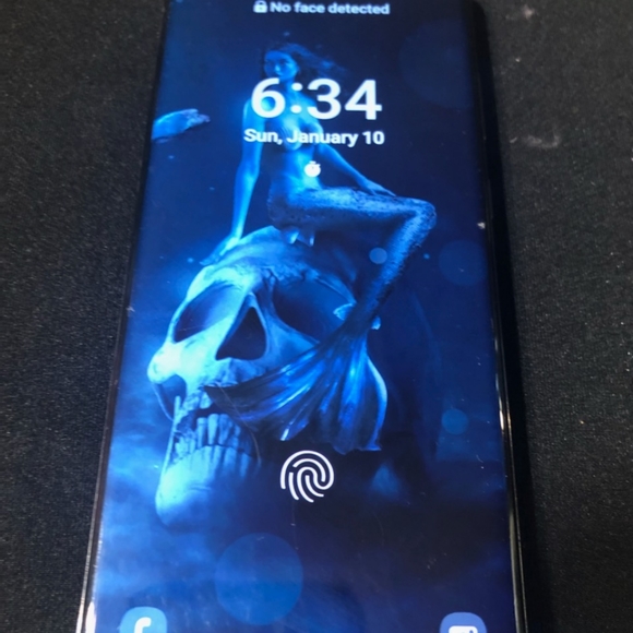 Phone - Picture 2 of 2